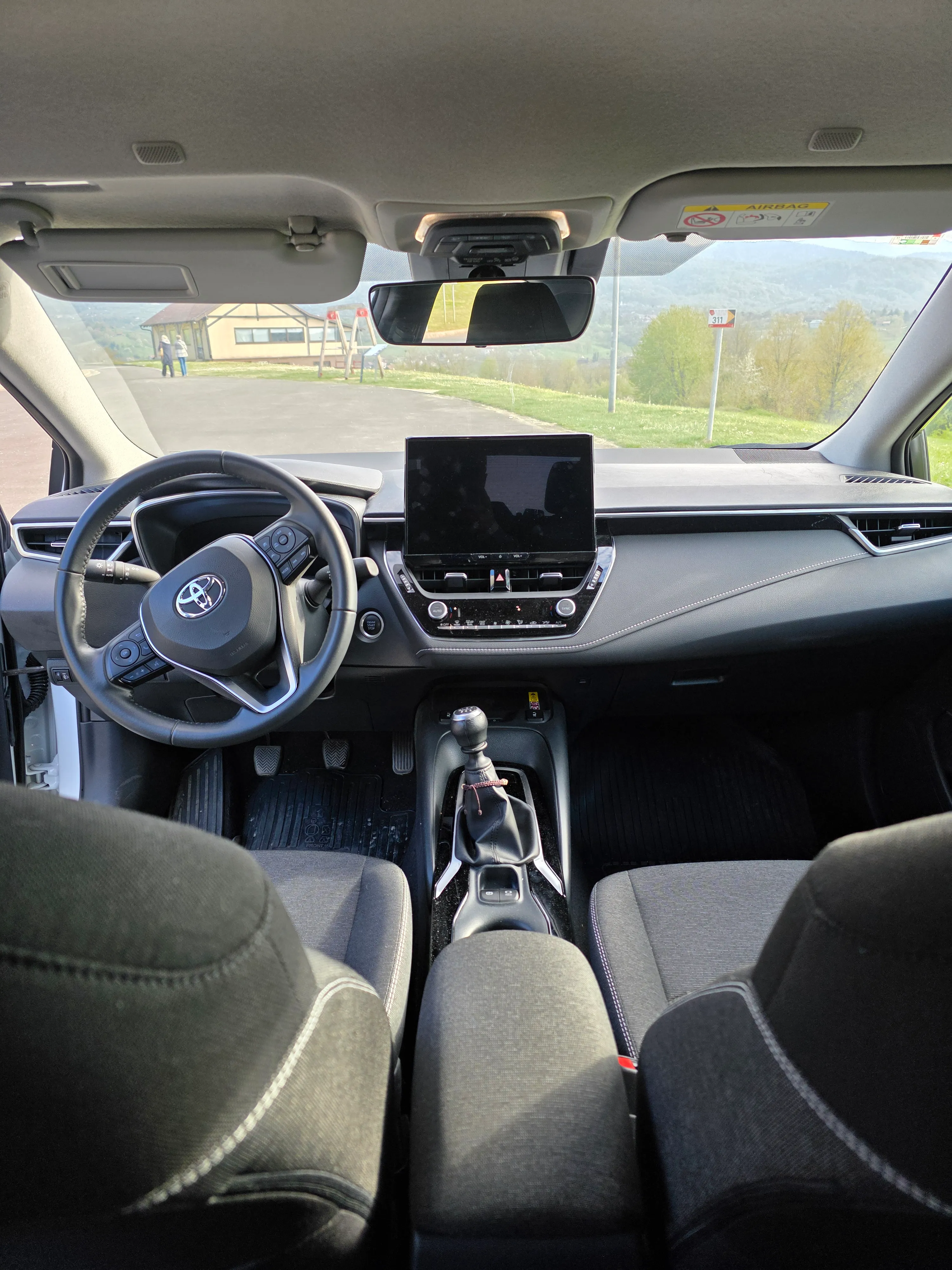 toyota corola sedan - slika 11