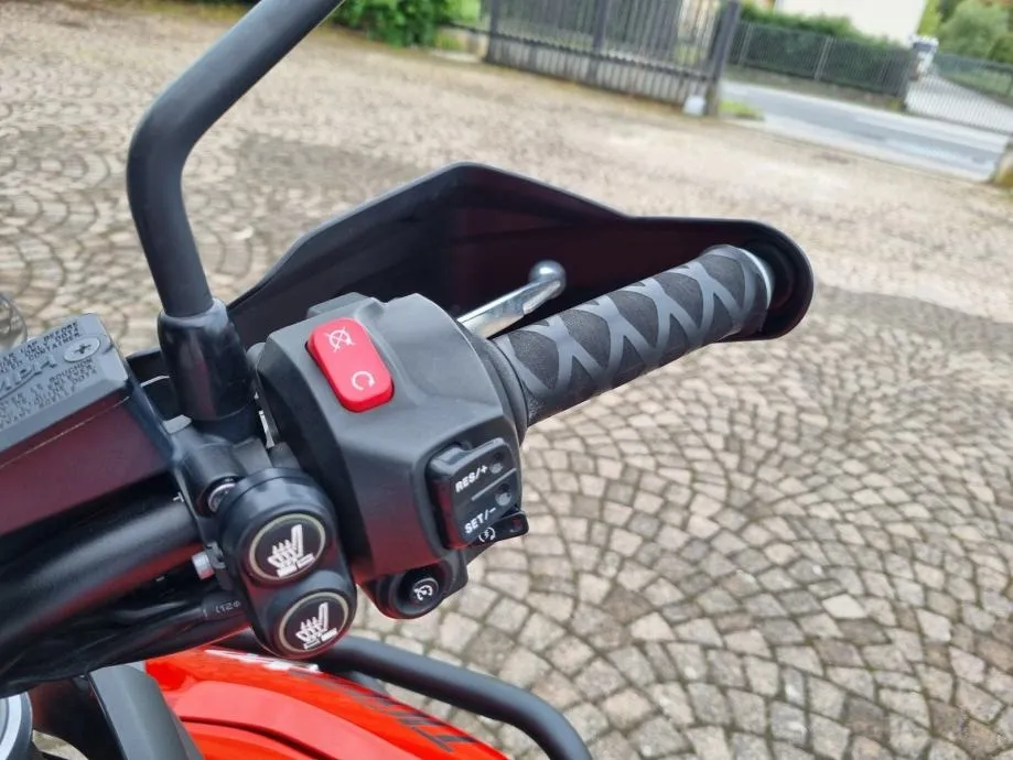 triumph tiger 800 xrt abs tcs, 2015 god. - slika 20