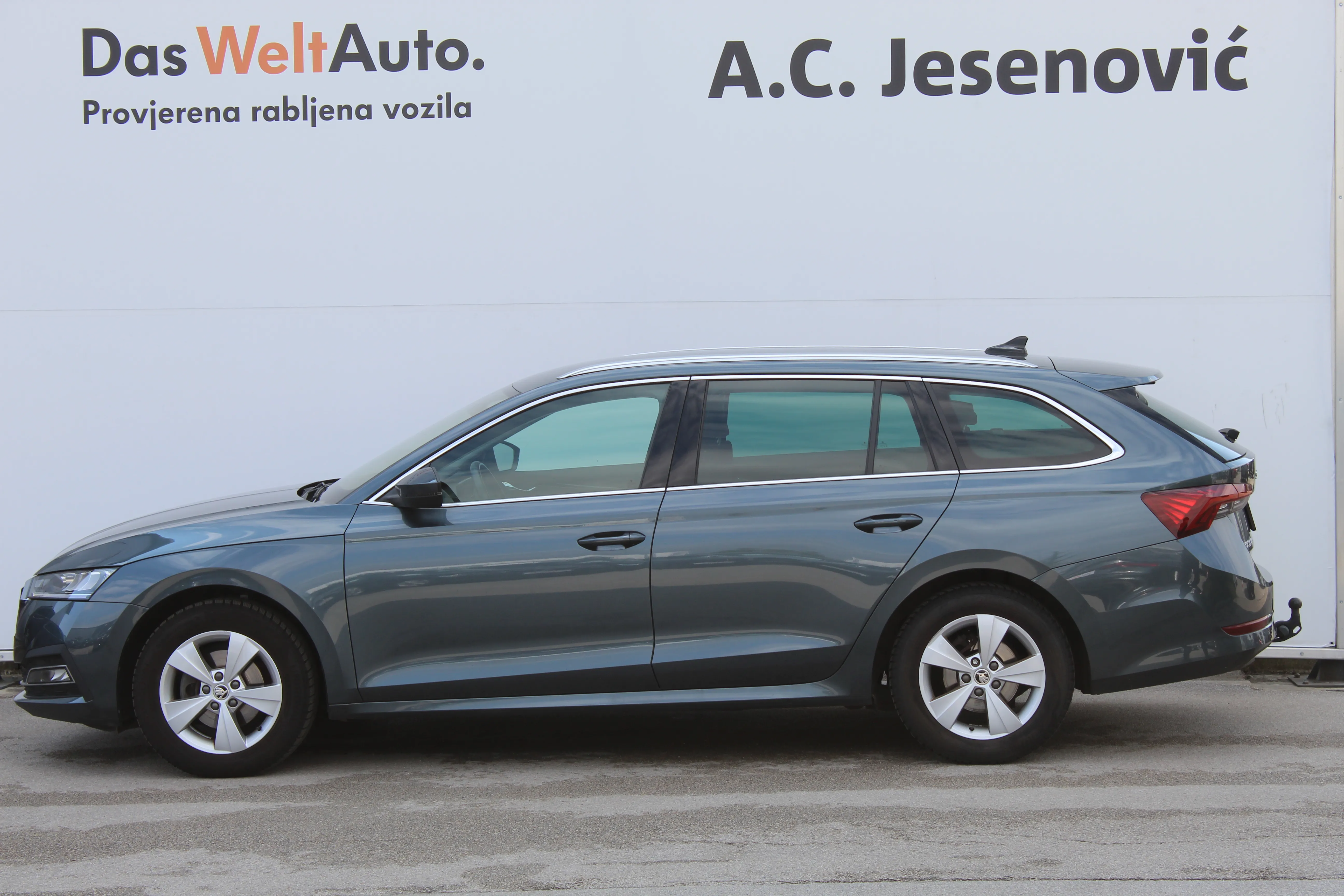 13143 škoda octavia combi ambition 2.0 tdi - slika 6
