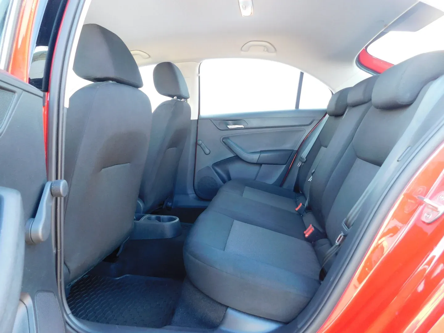 06109 seat toledo 1.4 tdi cr reference start&stop - slika 9