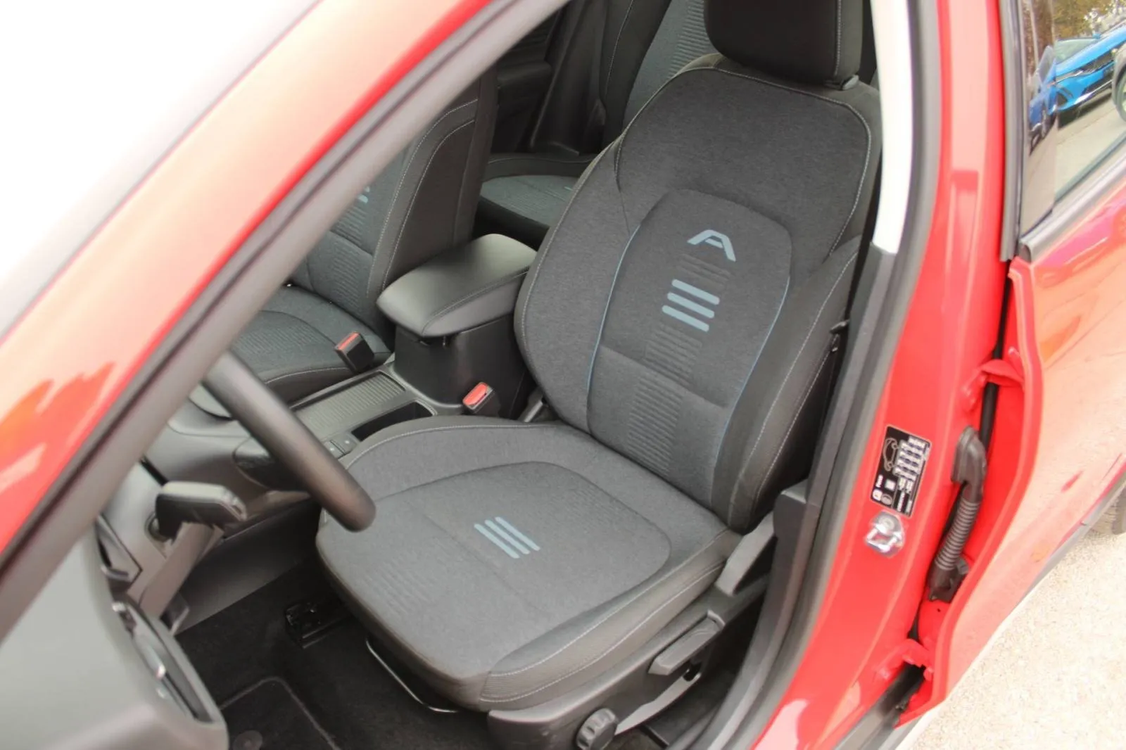 ford focus karavan active 1.0 ecoboost *led, navigacija* - slika 9