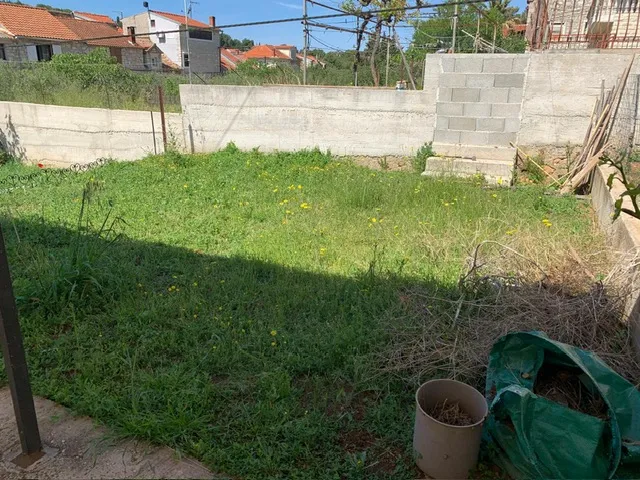 prodaja kuće i građevinskog zemljišta - slika 12