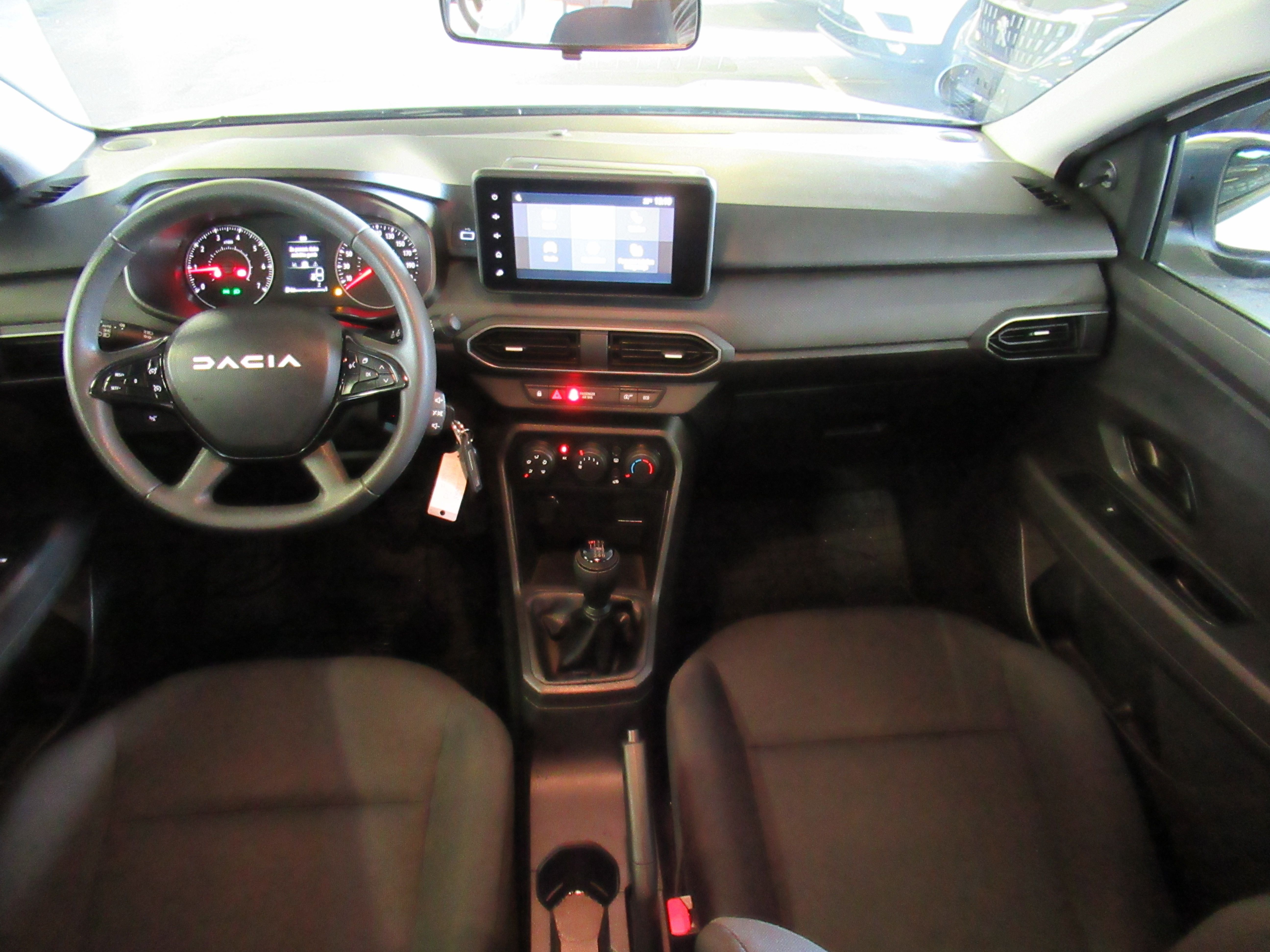 dacia jogger tce 110 essential. 1.vlastnik - slika 10