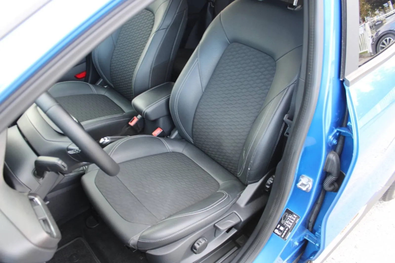 ford puma 1.0 ecoboost titanium *navigacija, kamera* - slika 10