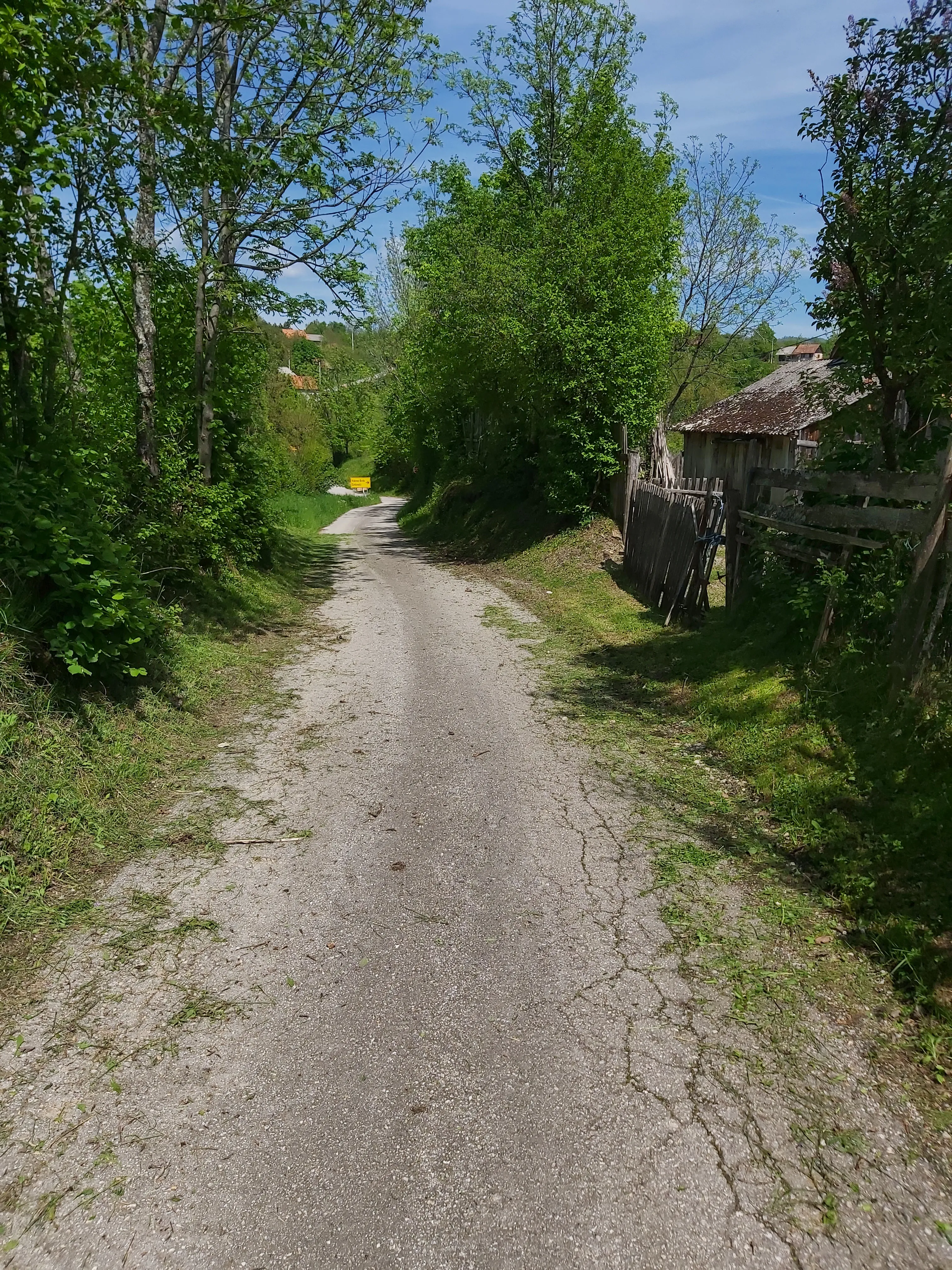 trošna vikendica za odmor - slika 6