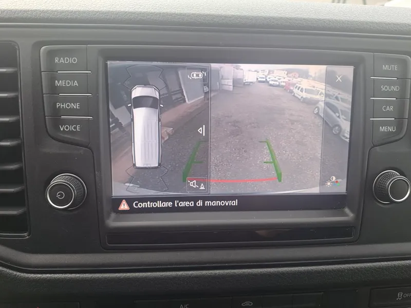 volkswagen crafter 2.0 tdi*140ks*klima*park.kamera* - slika 14