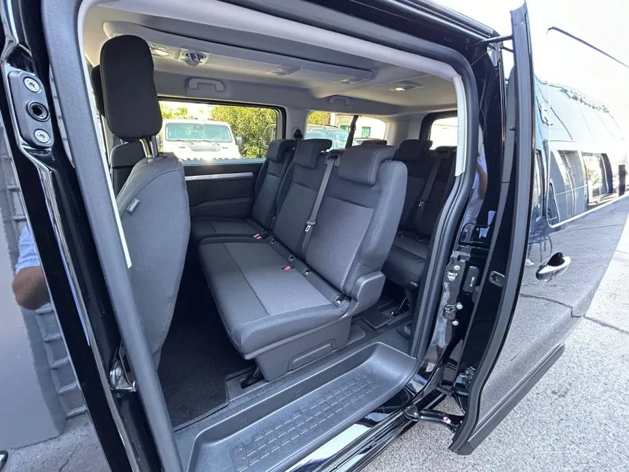 peugeot traveller 2.0 bluehdi 180 - eat8 - l3 - test vozilo - slika 19