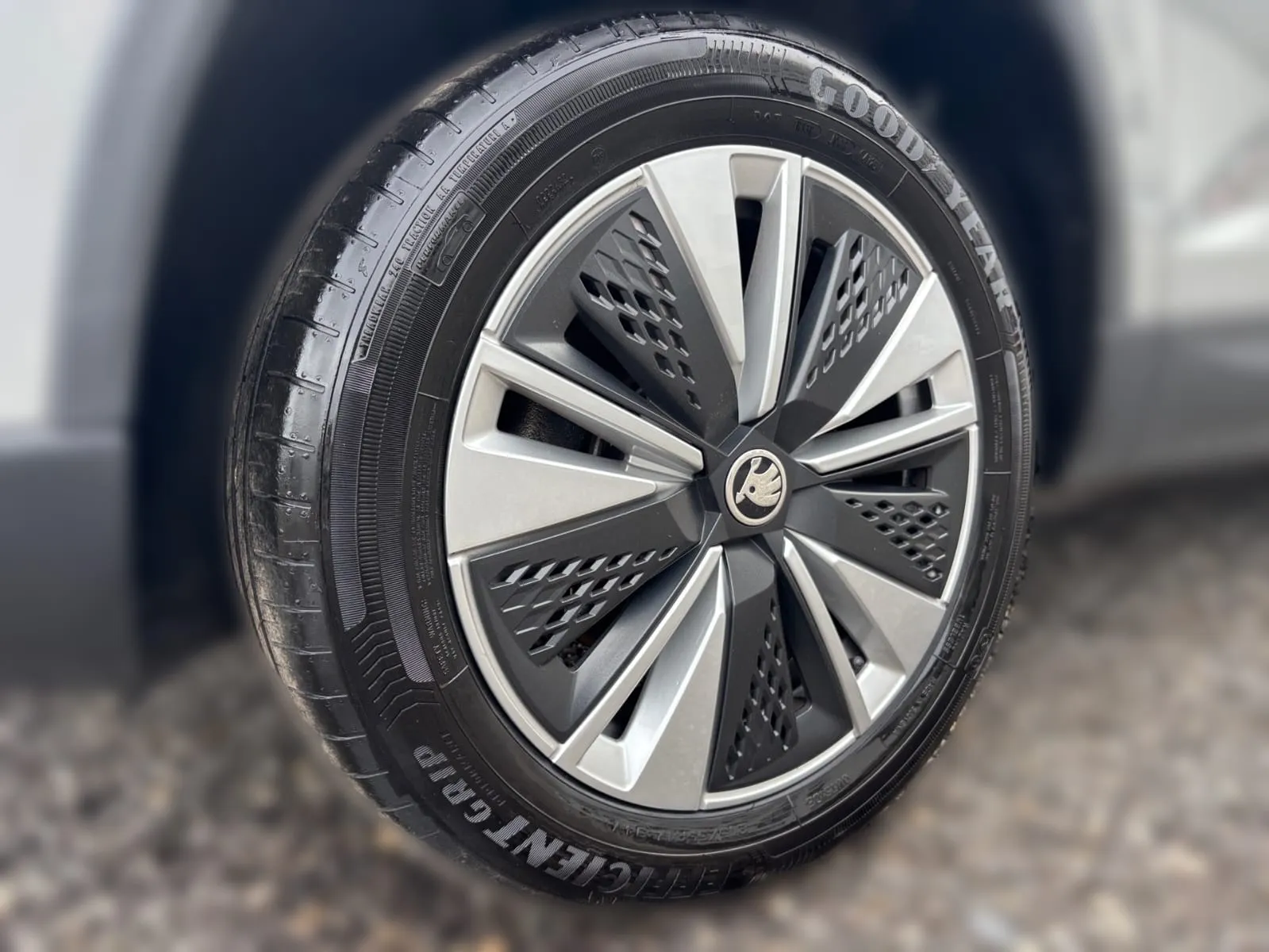 škoda karoq 2.0 tdi 85kw automatik - slika 6