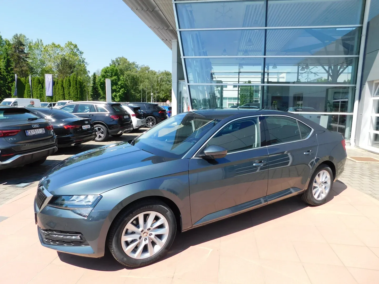 07400 škoda superb business 2.0 tdi dsg - slika 3