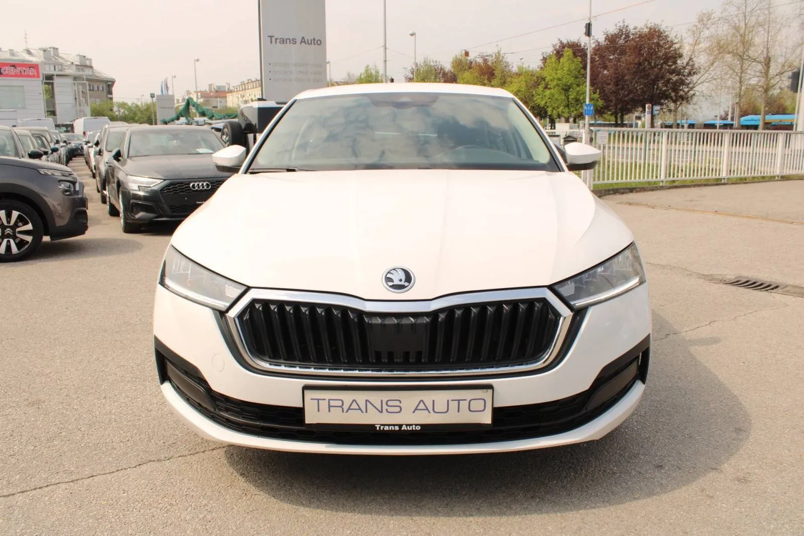 škoda octavia 2.0 tdi dsg - slika 2