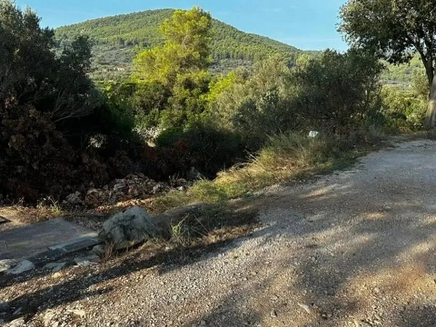poljoprivredno zemljište na prodaju - vela luka - slika 2