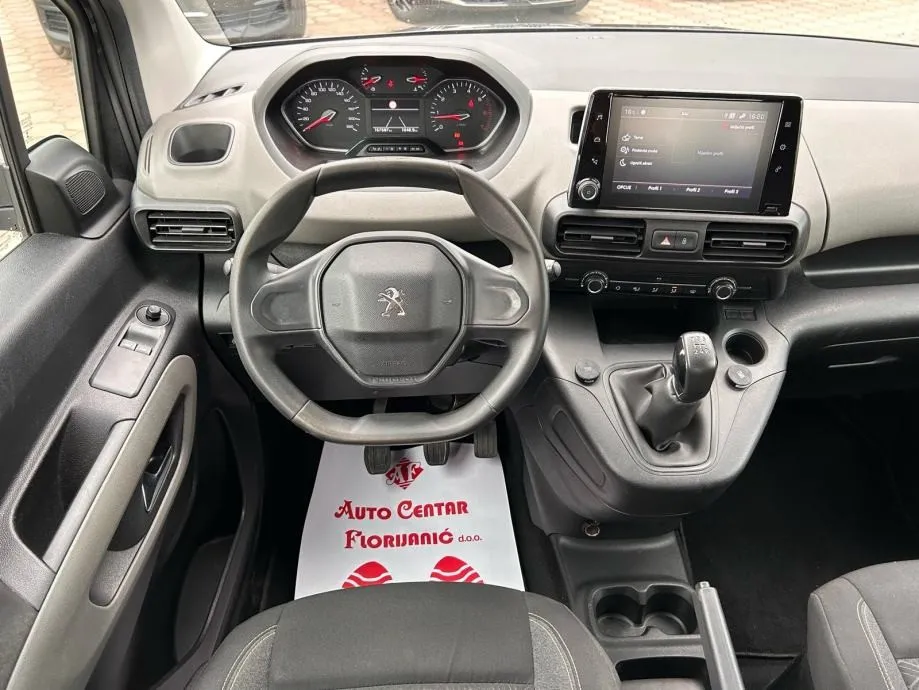 peugeot rifter 1,5 bluehdi 2020.,7-sjedala, navi, park senz, tempomat - slika 9