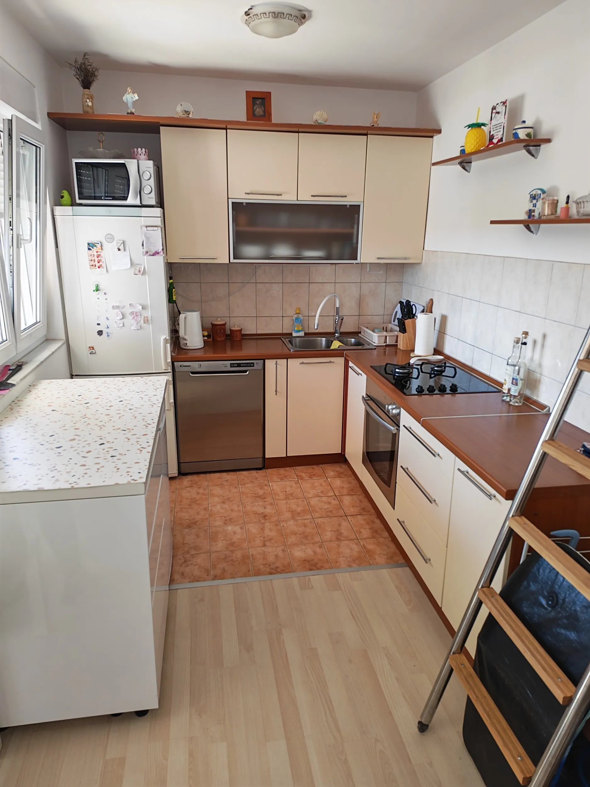 privlaka – apartman s pogledom na more, galerijom i 2 parking mjesta - slika 10