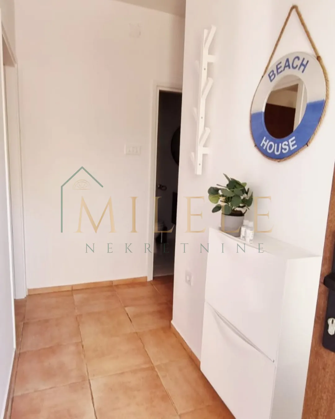 apartman na prodaju - slika 8