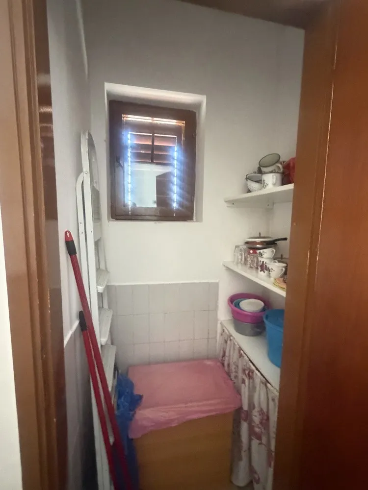 stan u stambenoj zgradi na 2.katu, 55 m2 u livadama ( sl-001) - slika 9
