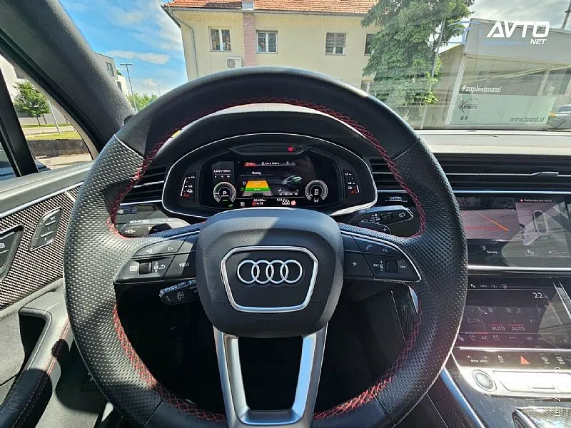 audi q7 quattro 60 tfsie s line competition plus - slika 9