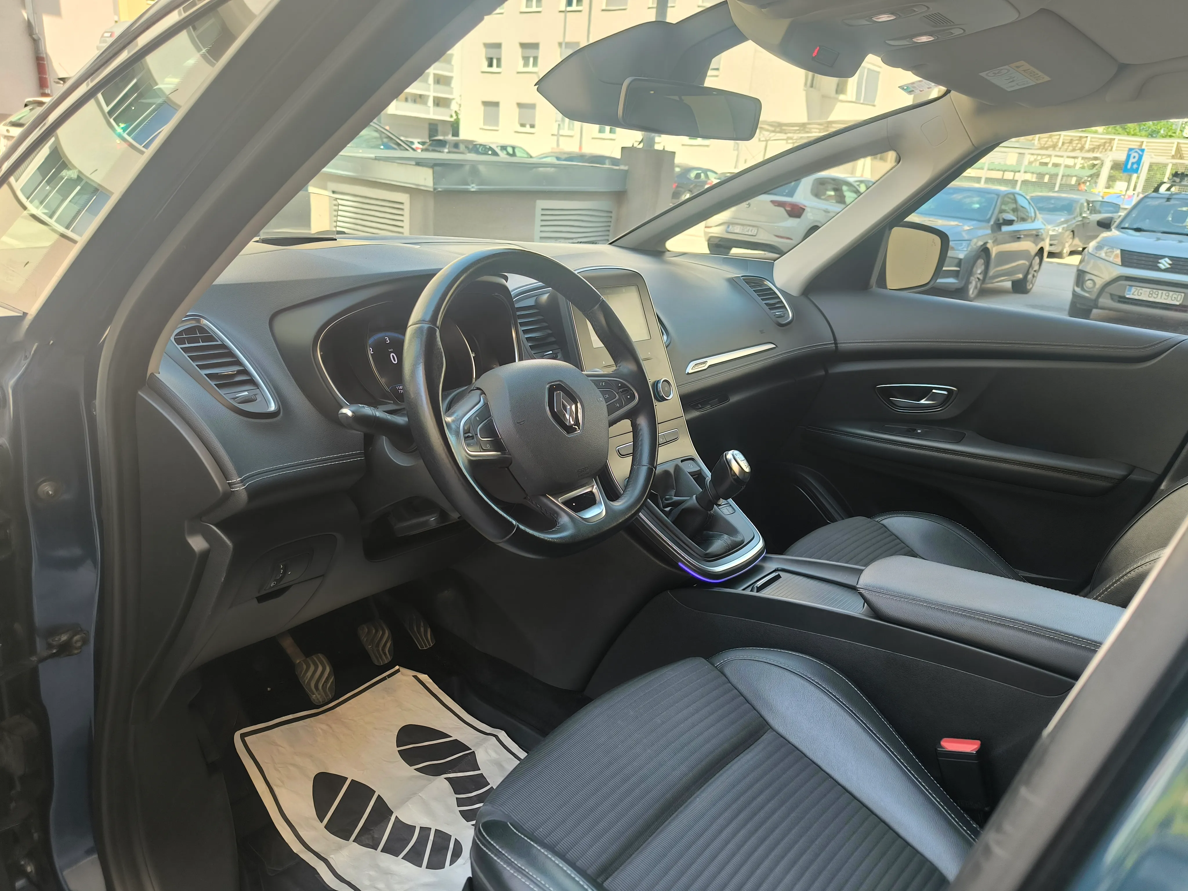 renault scenic 1,5dci, intens, full led, kamera, ekstra stanje - slika 20