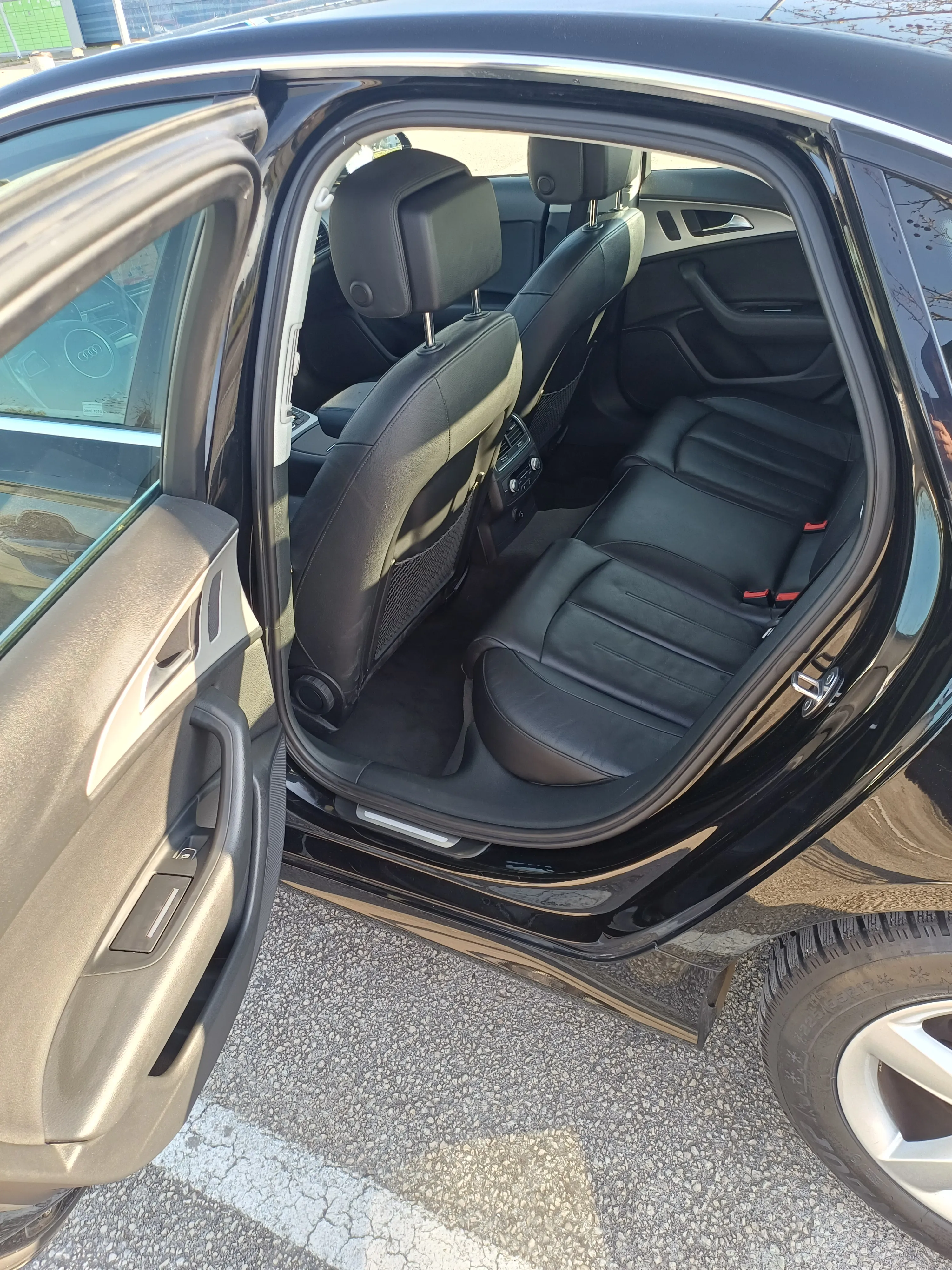 prodaje se audi a6 ultra 2.0.tdi 140kw prvi vlasnik - slika 12