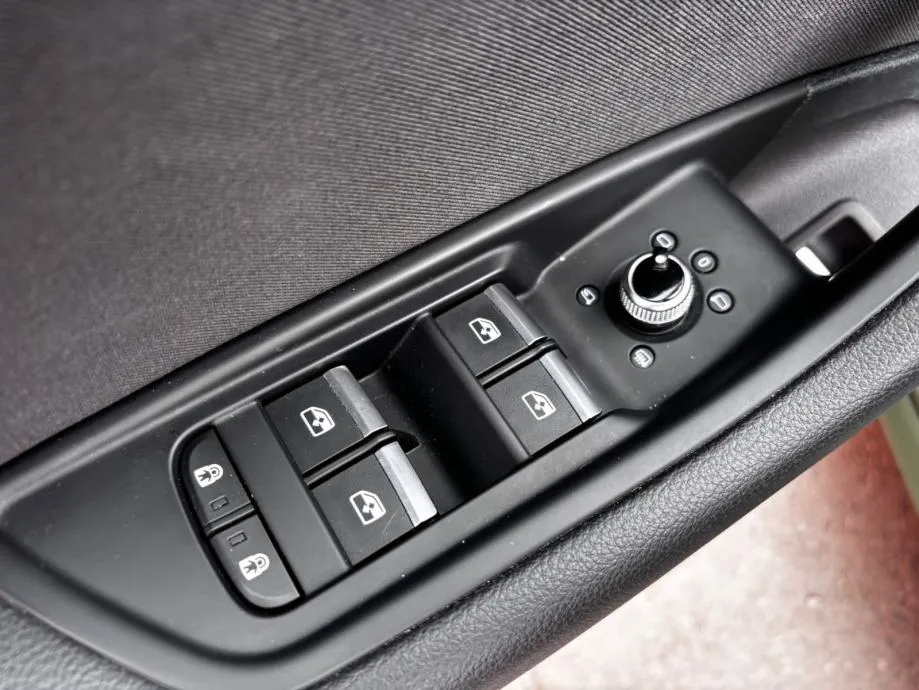 audi a4 30 tdi automatik •2023.g.•navigacija•virtual•leasing 7 godina• - slika 10