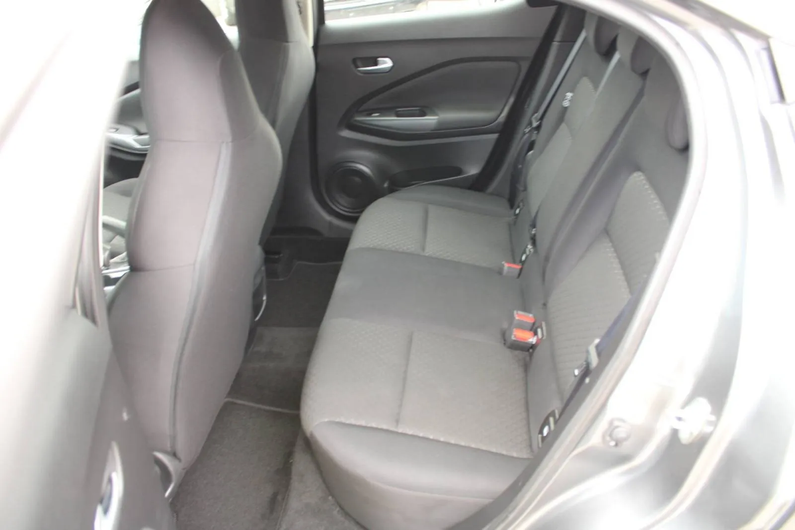 nissan juke 1.0 dig-t *led, navigacija, kamera* - slika 10