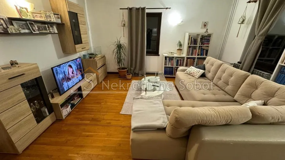 mali lošinj - restoran, 395 m2 prodaja - slika 15