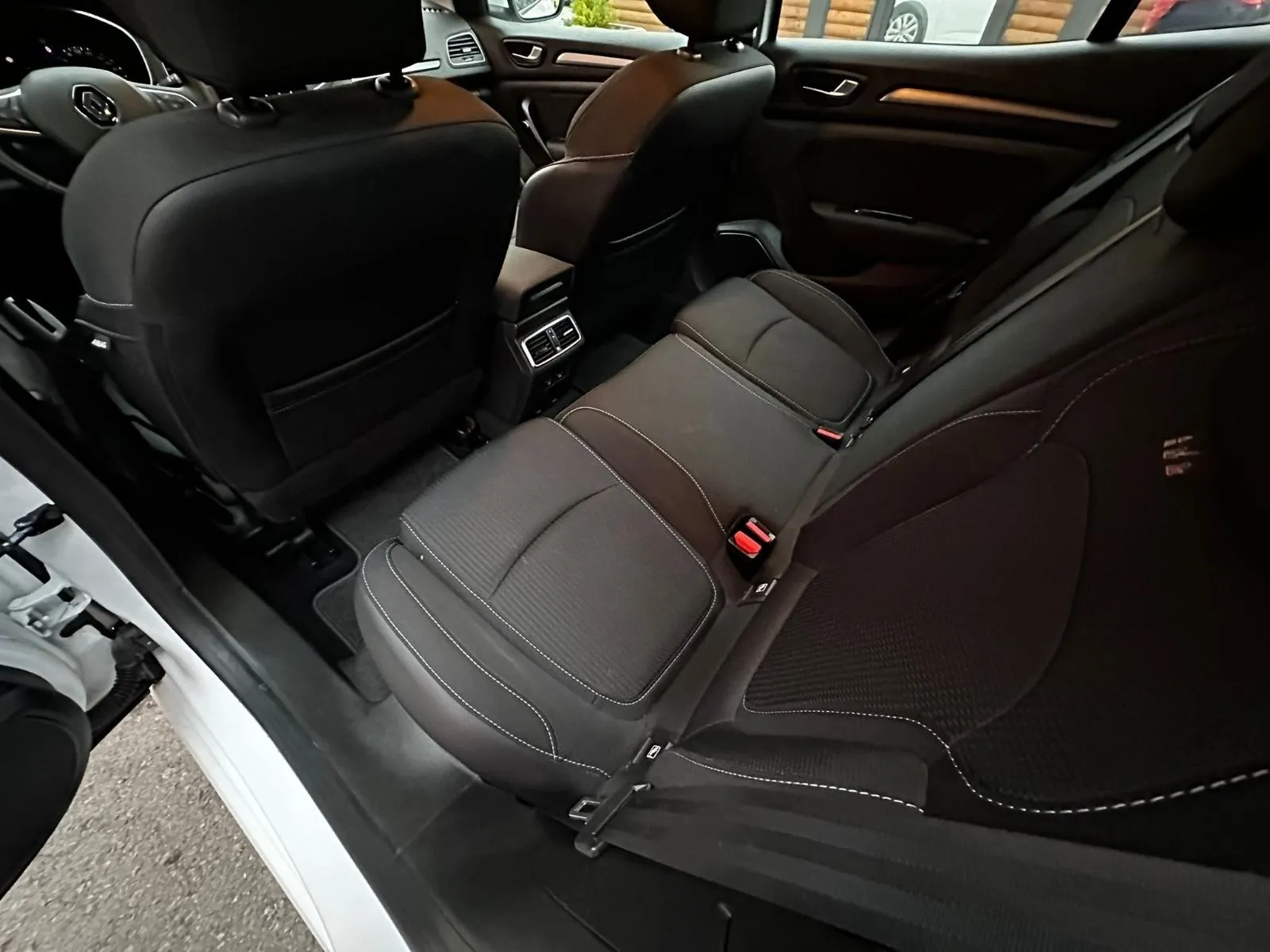 renault megane dci 115 •2022.g.•navigacija•leasingbezučešća• - slika 14