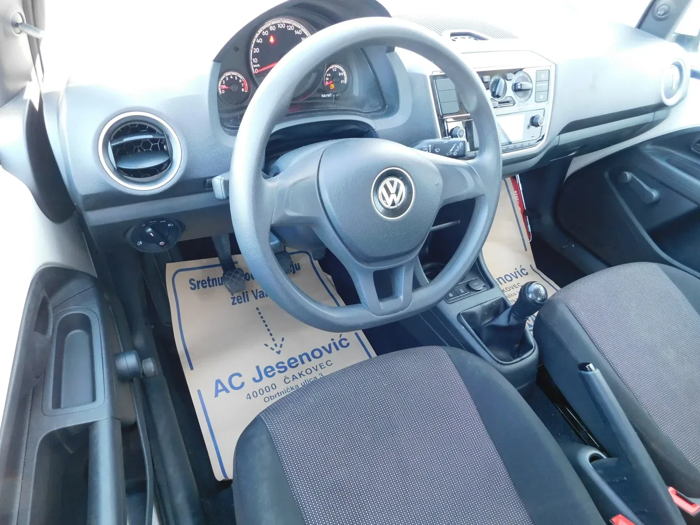 08734 volkswagen up! 1.0 - slika 8