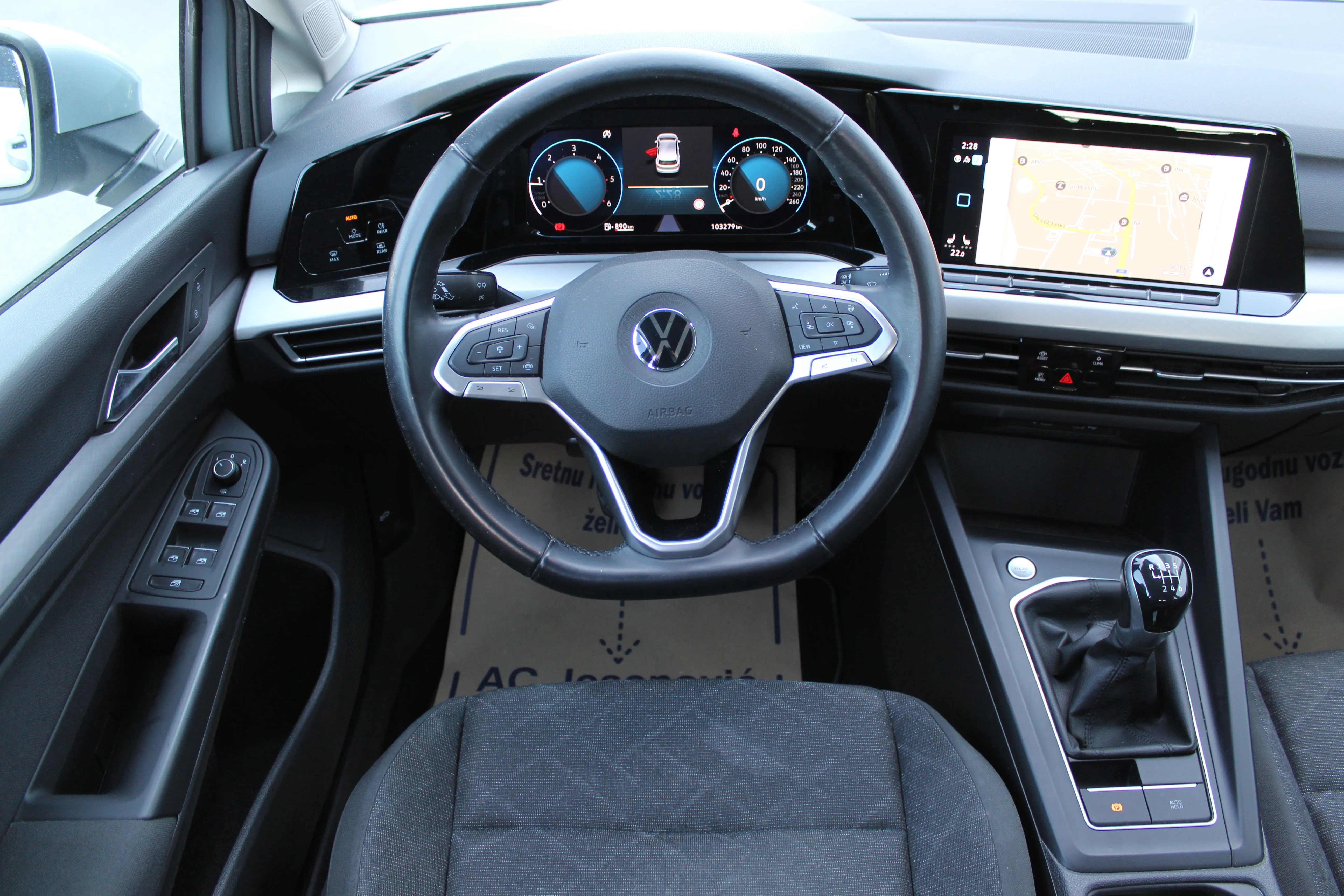 13112 volkswagen golf 2.0 tdi life - slika 8
