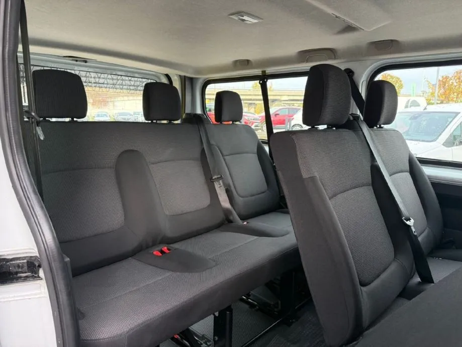 renault trafic passenger (8+1) grand zen 2.0 dci 110kw - slika 9