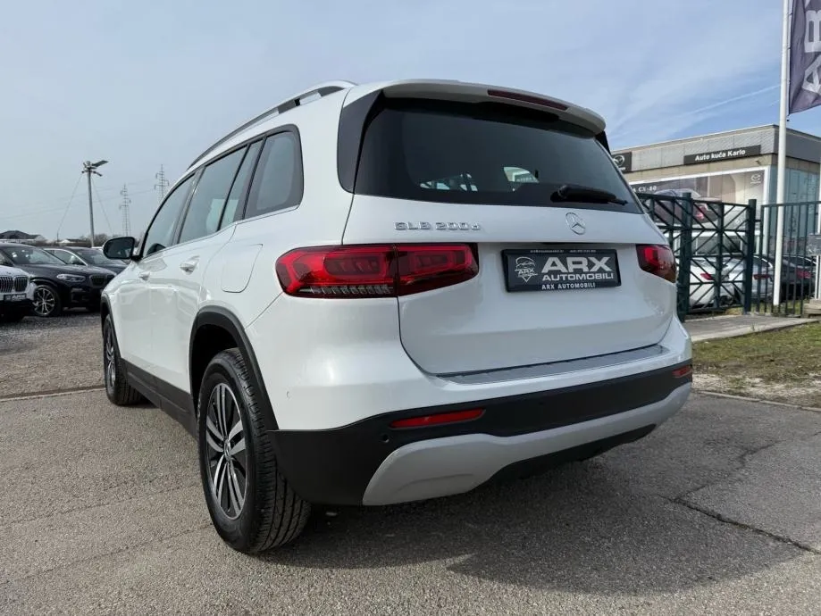 mercedes glb 200d automatik °velika navi°kamera°leasing bez učešća° - slika 14