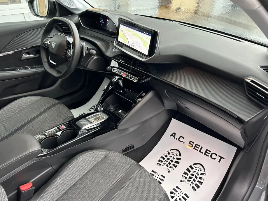 peugeot 208 hybrid 110 e-dcs6 - 2025 - 15000 km - gratis registracija - slika 7