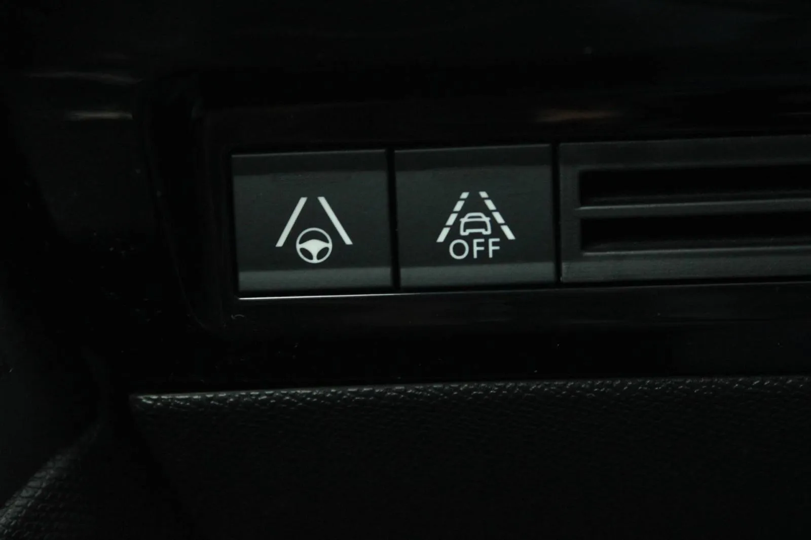 peugeot 508 1.2 puretech gt automatik *led, navigacija, kamera* - slika 9