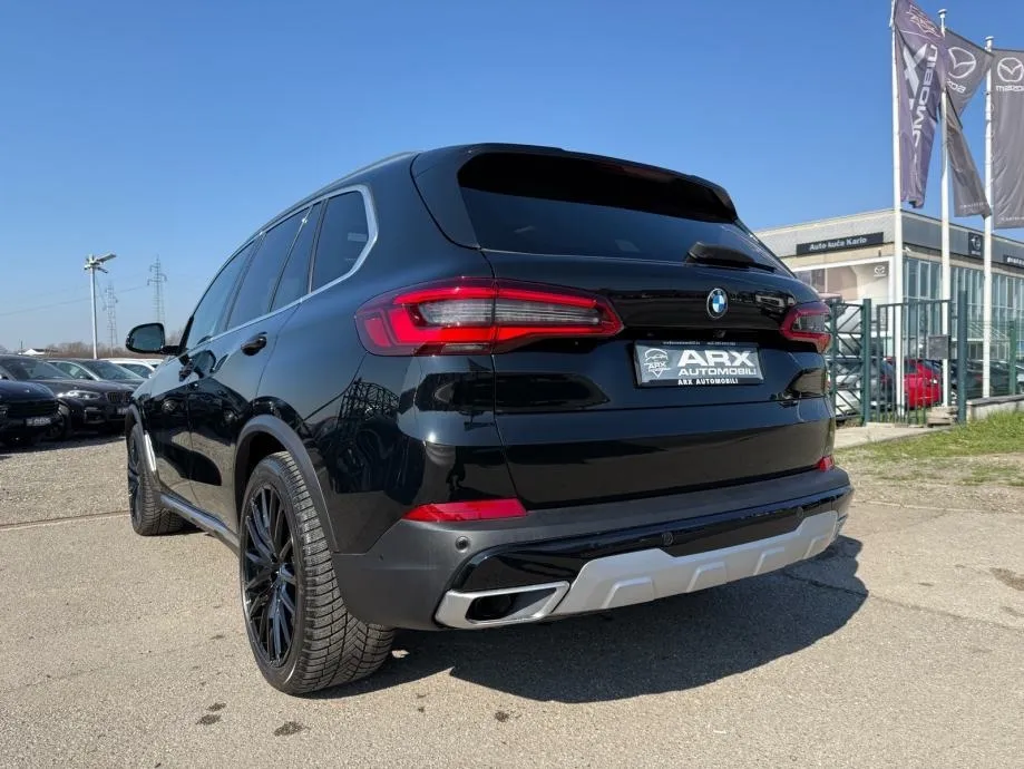 bmw x5 xdrive30d x-line virtual°panorama°koža°gesture°leasing°u pdv-u° - slika 9