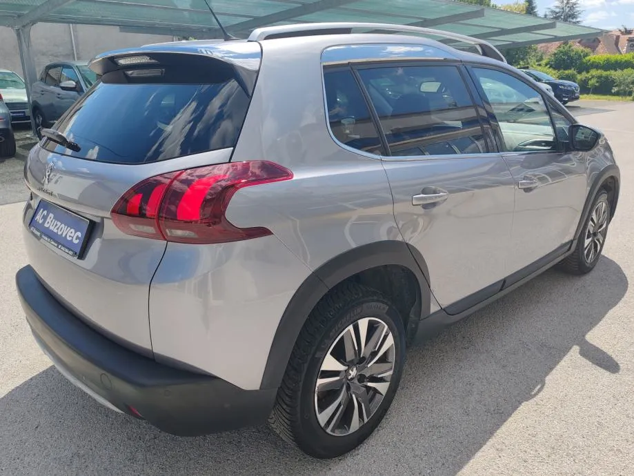 peugeot 2008 1,2 puretech - slika 9