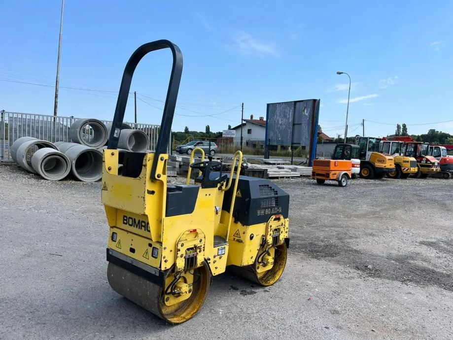 valjak bomag b 80 - slika 4