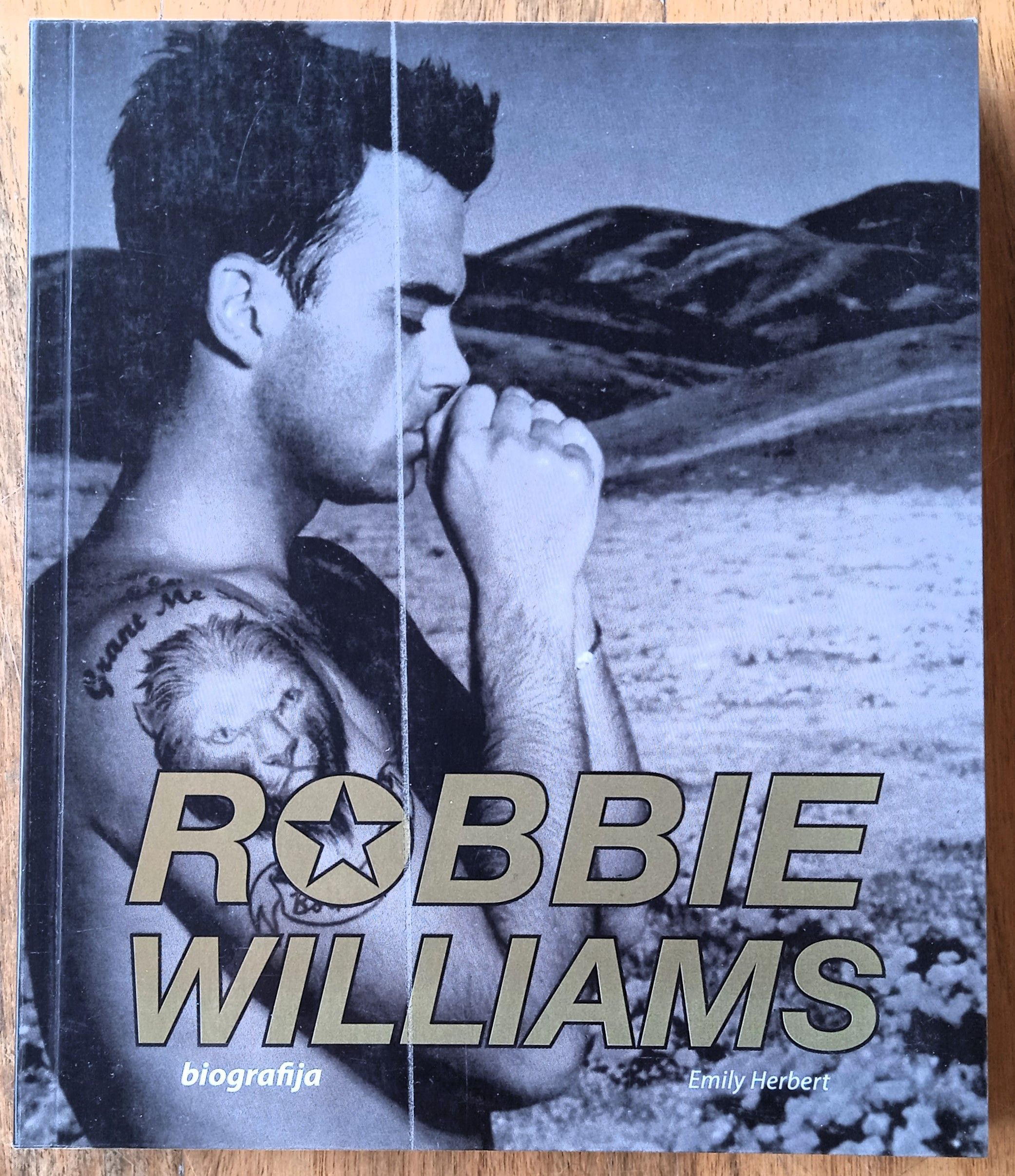 ROBBIE WILLIAMS BIOGRAFIJA Emily Herbert - Sisak