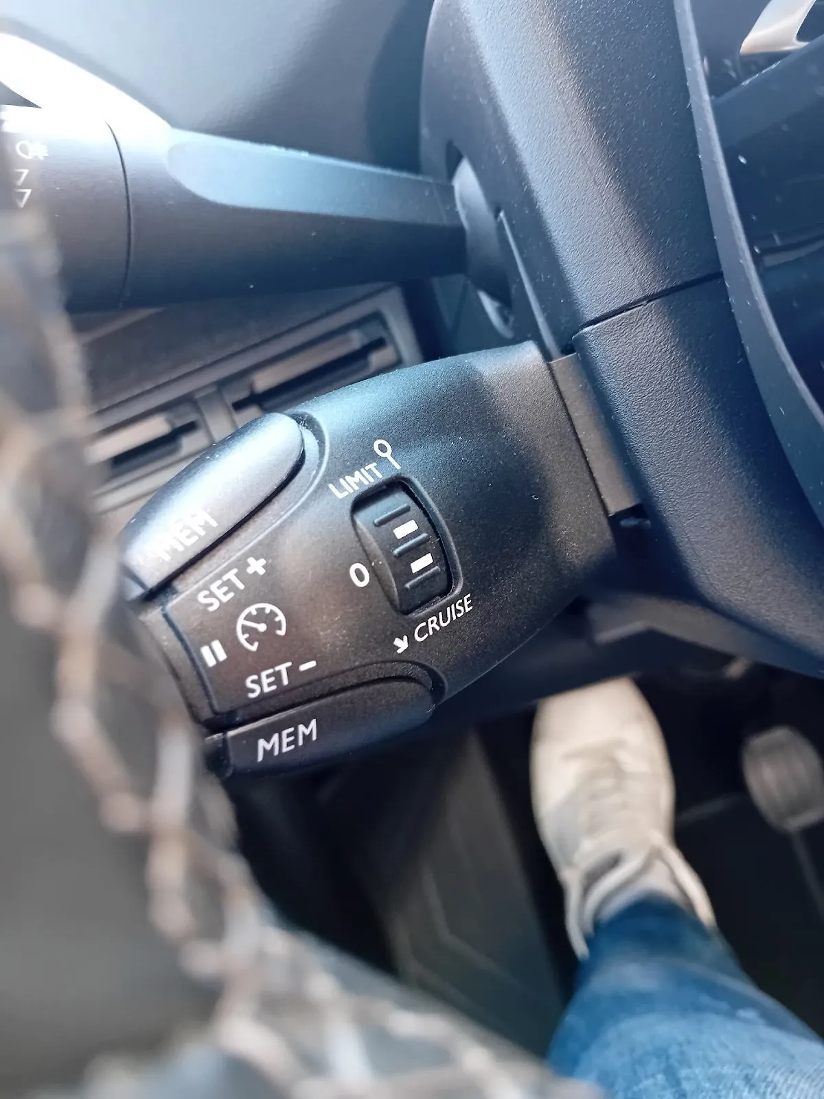 peugeot 5008 1,5 bluehdi ,do 2 godine jamstva,u sustavu pdv-a. - slika 5