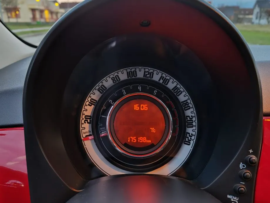fiat 500 500 1,2 8v pop, 2016g. 175000 km. kartice 24/36 rata - slika 16