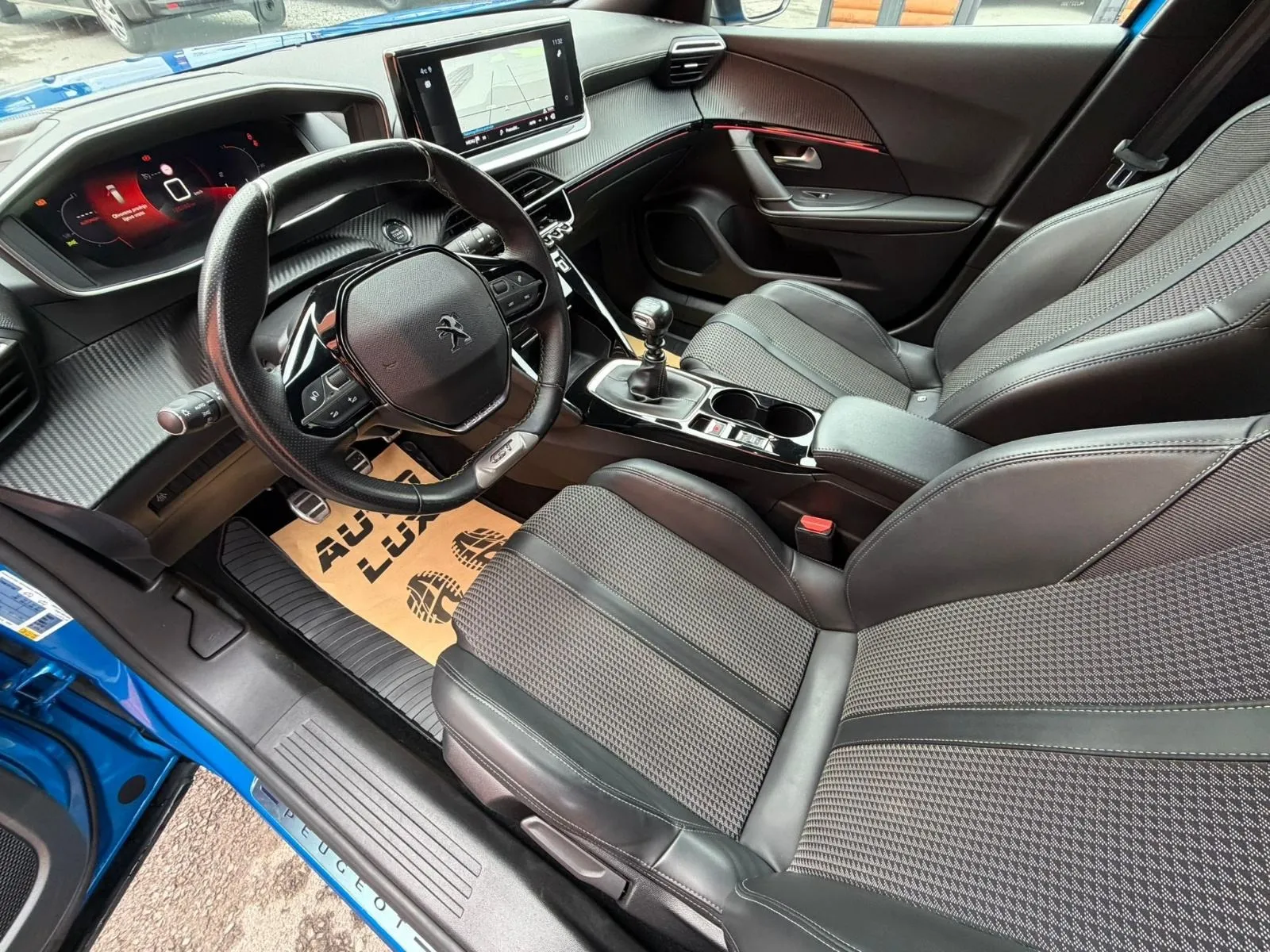 peugeot 2008 1.2 puretech •2021•gt line•kamera•leasingbezučešća• - slika 7