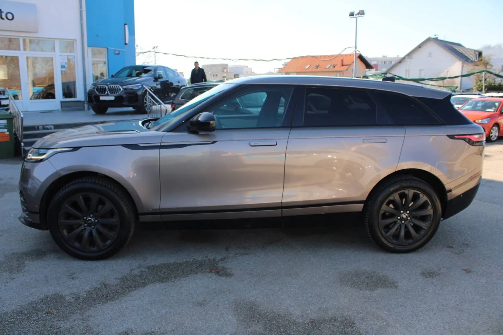 land rover range rover velar 2.0d automatik *led, navigacija, kamera* - slika 8