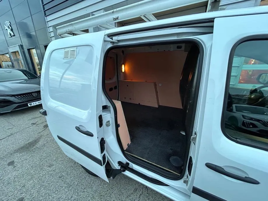 renault kangoo 1.5 dci - 2021 - 135.000km - klima - servisna - slika 9