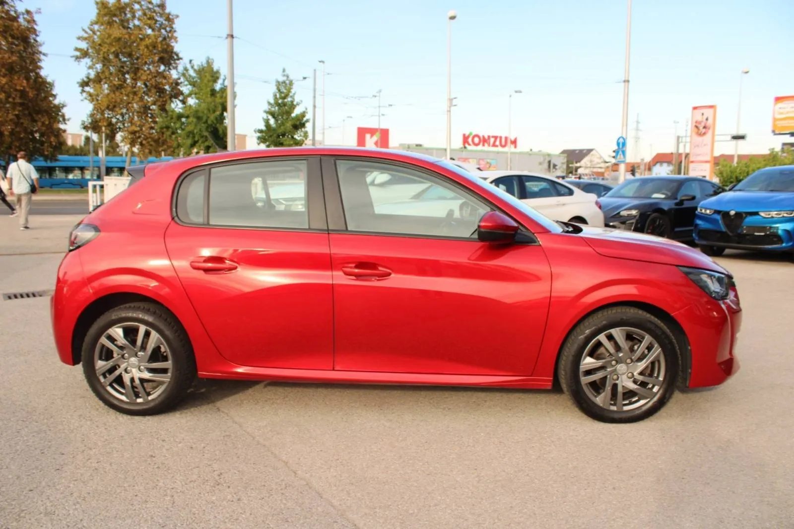 peugeot 208 1.5 hdi *navigacija* - slika 4