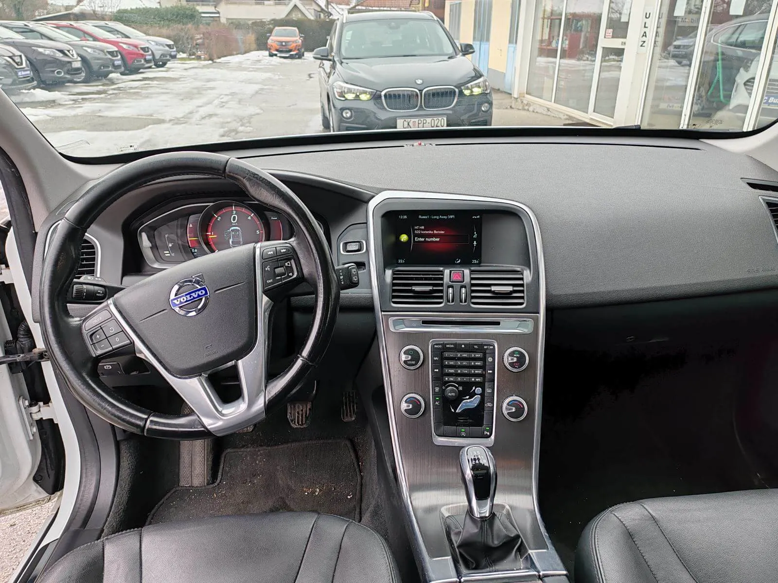 volvo xc60 fwd d4 - slika 4