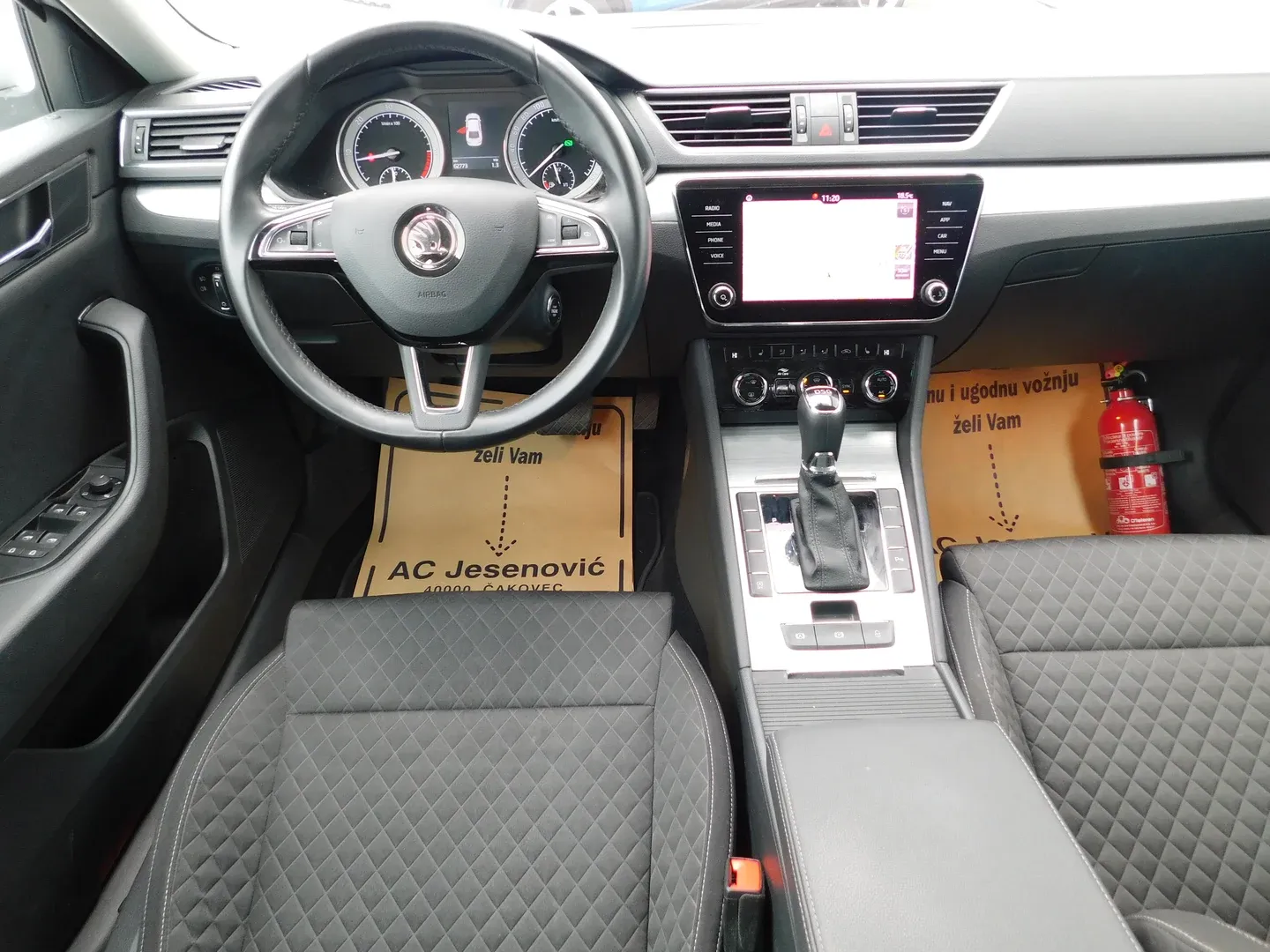 09058 škoda superb ambition 1.6 tdi dsg - slika 10