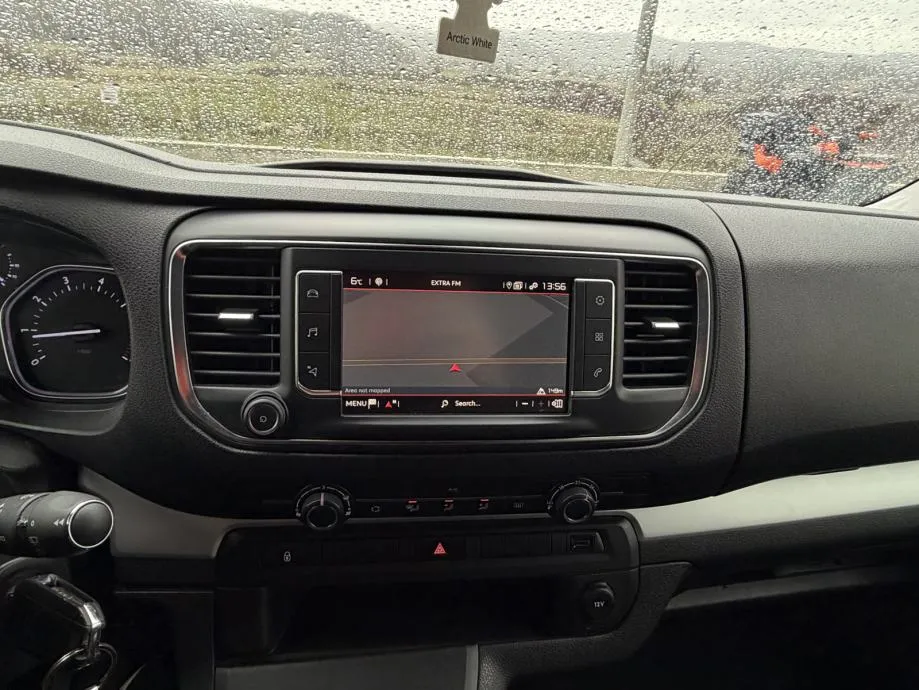 citroën spacetourer 1,5 hdi - slika 15