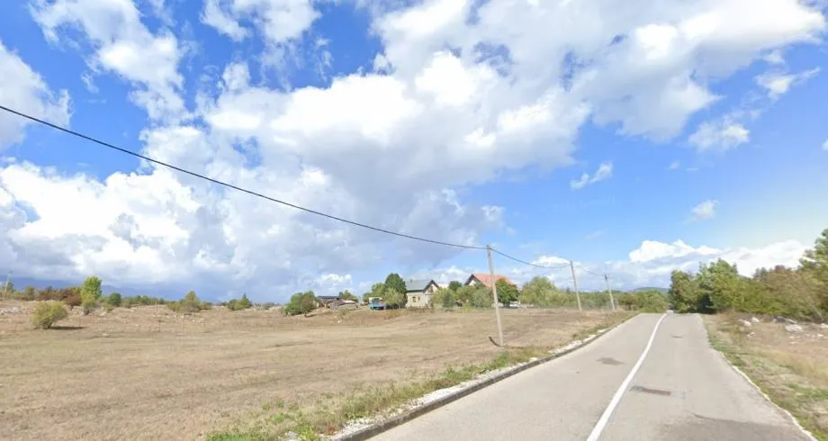 Građevinsko zemljište, Lovinac, 4460 m2, MOGUĆA KUPNJA MANJIH PARCELA