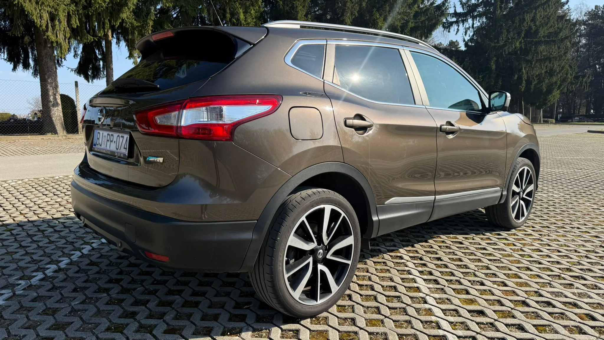 nissan qashqai 1,6 dci, tekna, panorama, top - slika 7