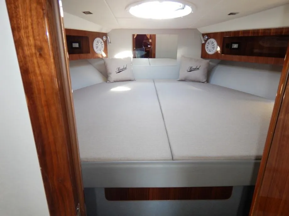 mirakul 40 / charter - rent a dream - slika 13