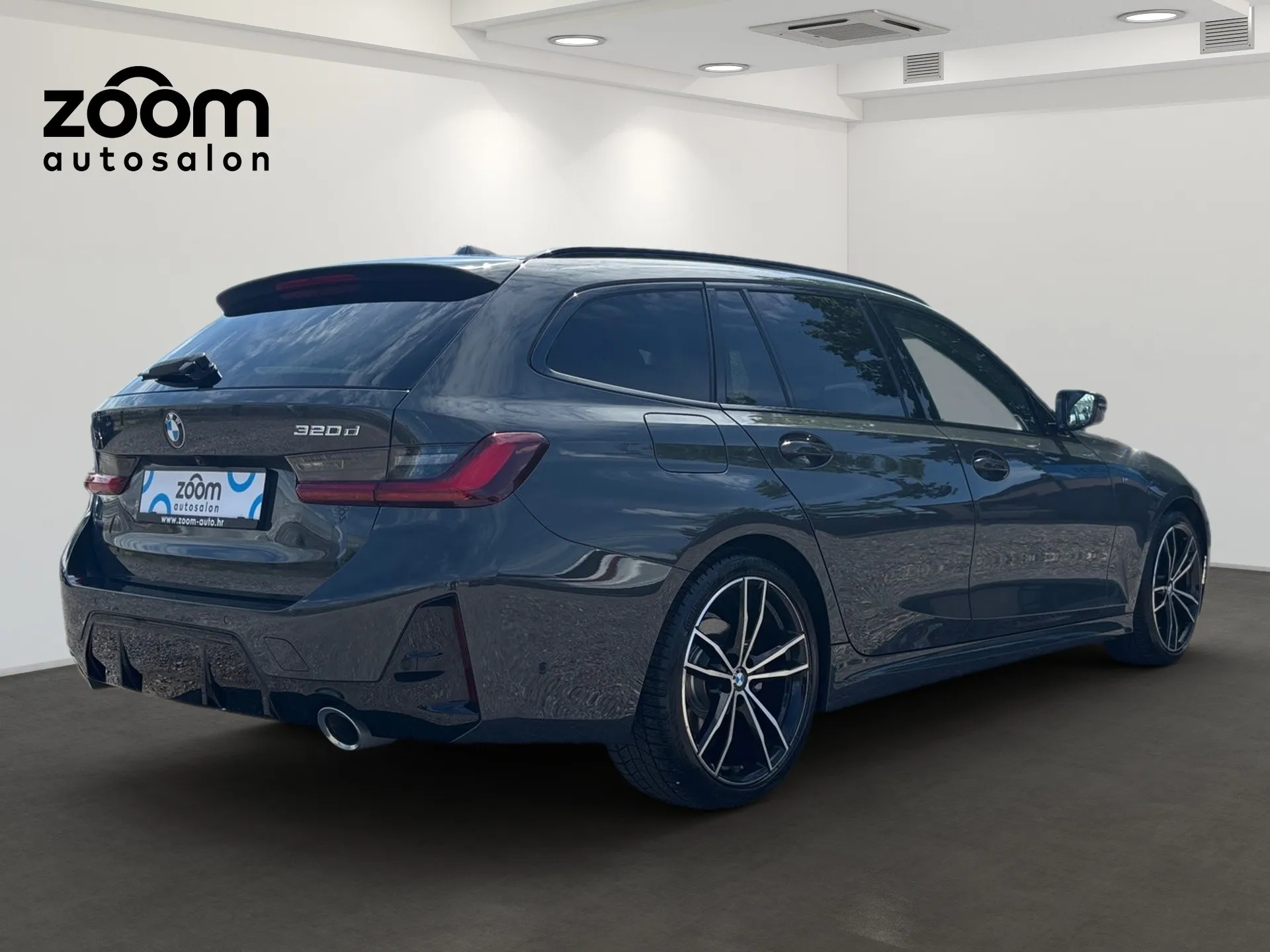 bmw serija 3 touring 320d m sport automatik panorama - slika 3