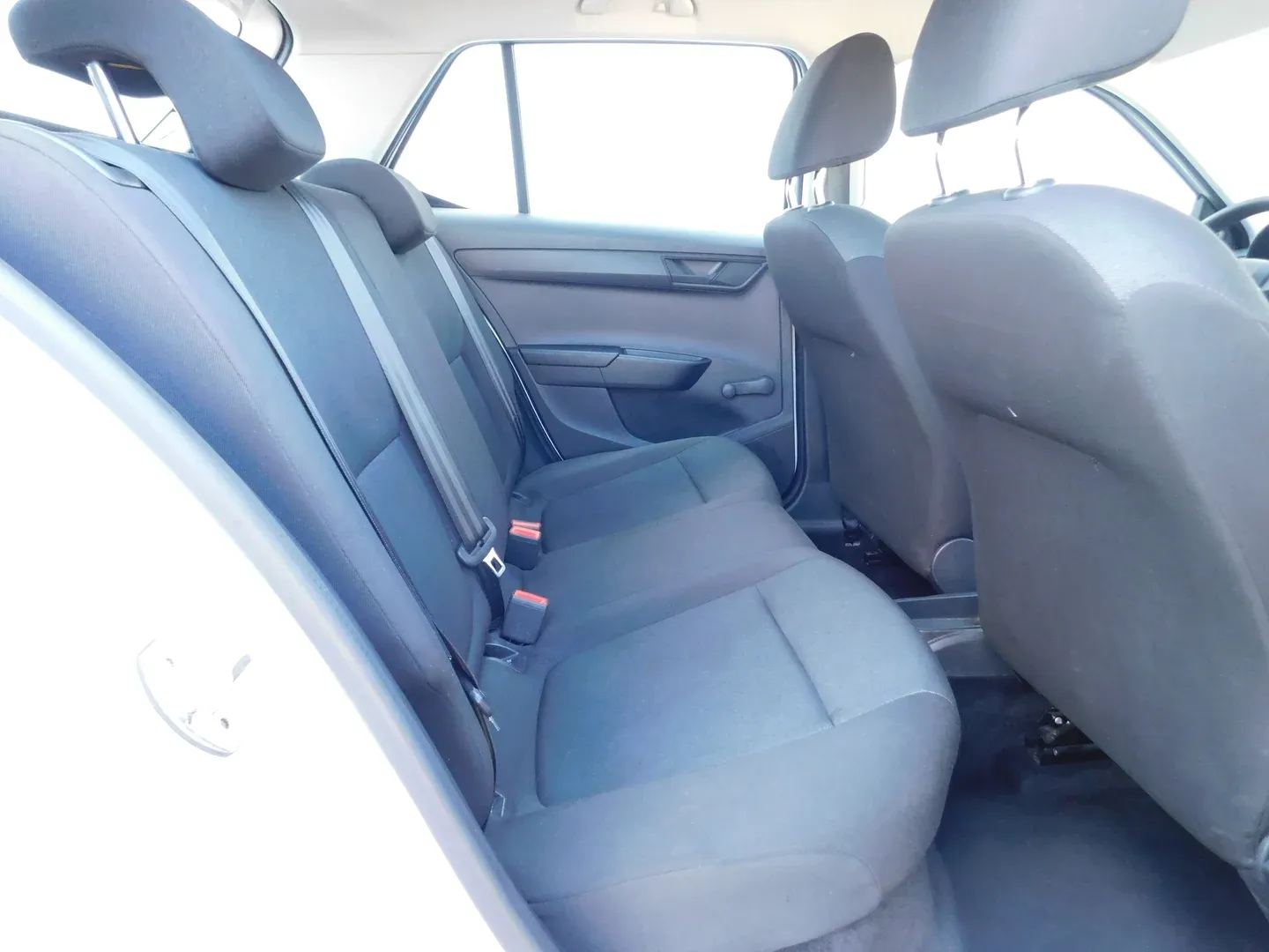 09890 škoda fabia active 1.4 tdi - slika 11